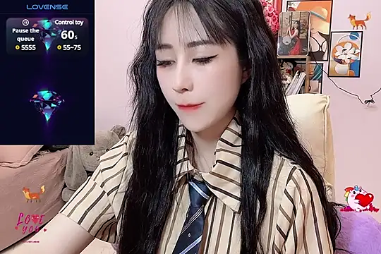  LLisa  online show from February 28, 2025, 6:20 pm