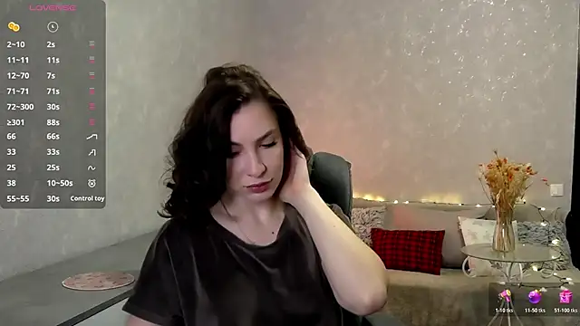 Naughty  Megan online show from April 13, 2026, 4:07 am