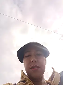 2HotAsain4u online show from September 26, 2025, 1:42 am