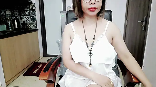 Miu-Le online show from October 15, 2025, 9:26 pm