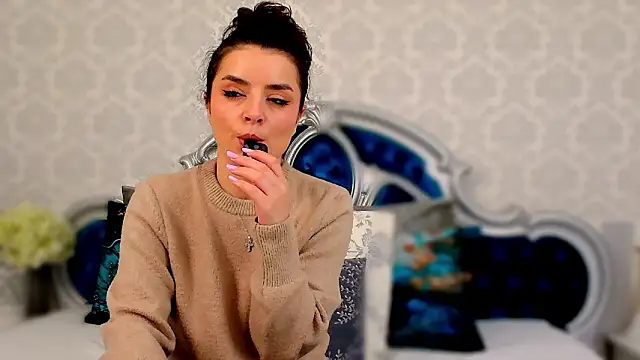 LilithDaughter online show from October 1, 2025, 4:40 am