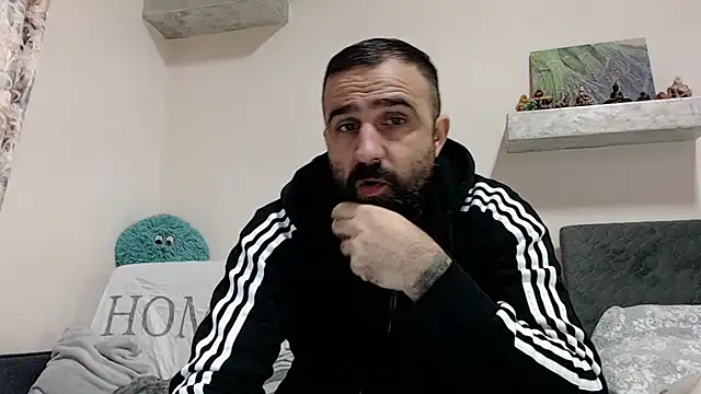 Snapshot of ivat80 chatting on December 22, 2024, 6:17 am ivat80 online show from December 22, 2024, 6:17 am