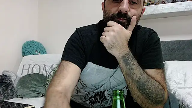 Snapshot of ivat80 chatting on December 23, 2024, 6:27 pm ivat80 online show from December 23, 2024, 6:27 pm