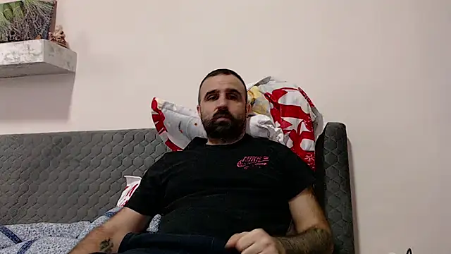 Snapshot of ivat80 chatting on January 12, 2025, 2:19 pm ivat80 online show from January 12, 2025, 2:19 pm