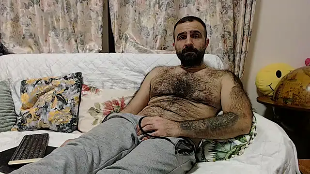 Snapshot of ivat80 chatting on January 24, 2025, 5:53 pm ivat80 online show from January 24, 2025, 5:53 pm