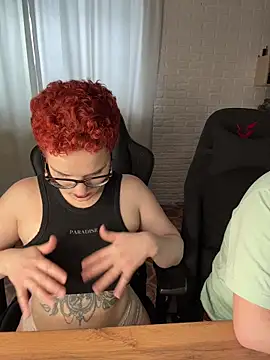 Snapshot of MrMrsRight chatting on March 2, 2026, 8:10 am MrMrsRight online show from March 2, 2026, 8:10 am