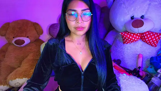 Pocahontascute 33 online show from June 5, 2026, 1:12 am