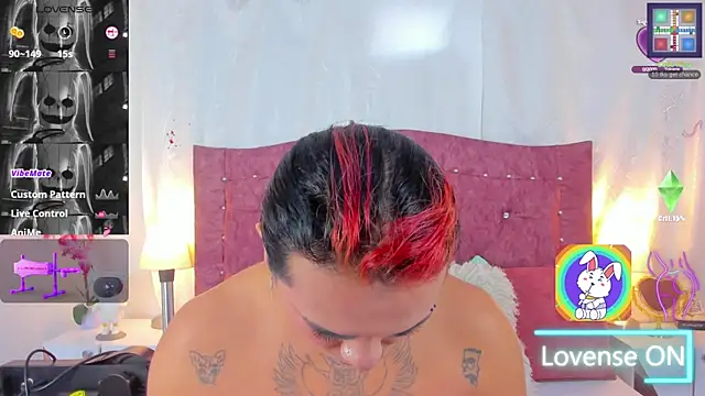 CristalSofiaHOT online show from November 8, 2025, 1:55 pm