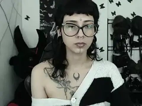 n0sferatus   online show from March 6, 2026, 3:14 am