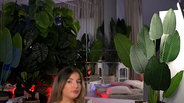 Snapshot of KellyMathews chatting on January 9, 2026, 2:25 am KellyMathews online show from January 9, 2026, 2:25 am