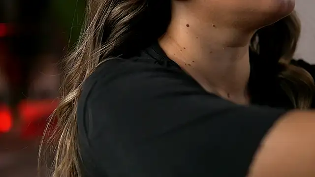 KellyMathews online show from April 3, 2026, 2:09 am