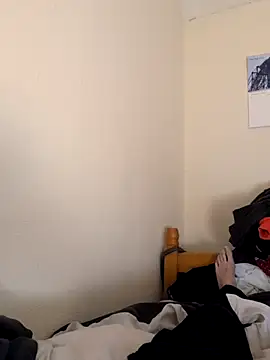 Snapshot of Alfie41105 chatting on February 8, 2026, 2:26 am Alfie41105 online show from February 8, 2026, 2:26 am