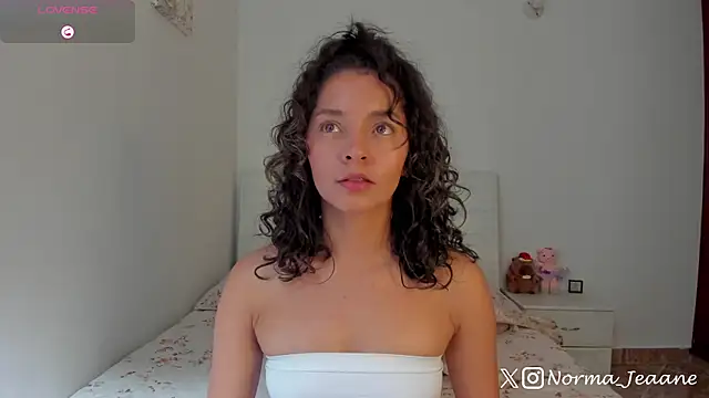 Snapshot of Norma-Jeaane chatting on December 22, 2025, 6:16 pm Norma-Jeaane online show from December 22, 2025, 6:16 pm