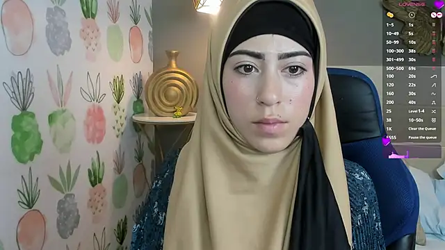 chaymae nah  online show from January 4, 2025, 8:49 am