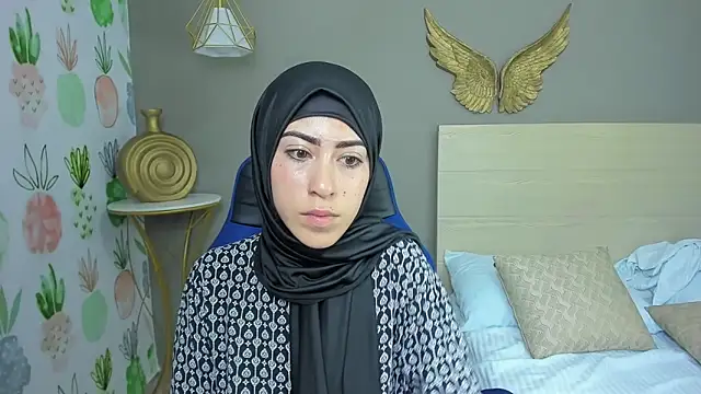 chaymae nah  online show from January 11, 2025, 9:04 am