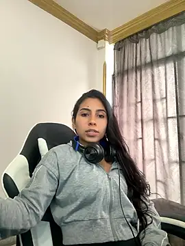 bella-black online show from January 13, 2026, 3:06 pm