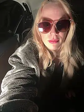 Snapshot of June695_ chatting on January 16, 2025, 5:11 am June695 online show from January 16, 2025, 5:11 am