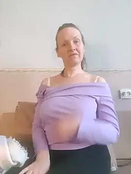 Evelina cute online show from January 6, 2025, 12:13 pm