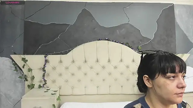 AmberGreyy  online show from February 8, 2026, 1:47 pm