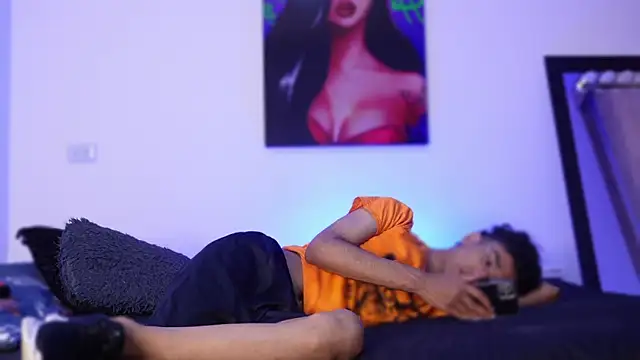 harrytwink18 online show from December 26, 2024, 1:21 pm