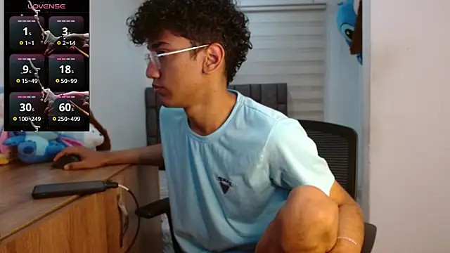 harrytwink18 online show from September 16, 2025, 2:29 pm