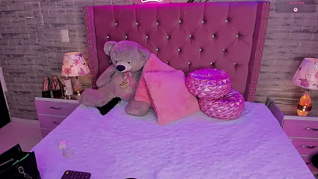 IsabellaBromsS online show from February 27, 2025, 8:53 pm