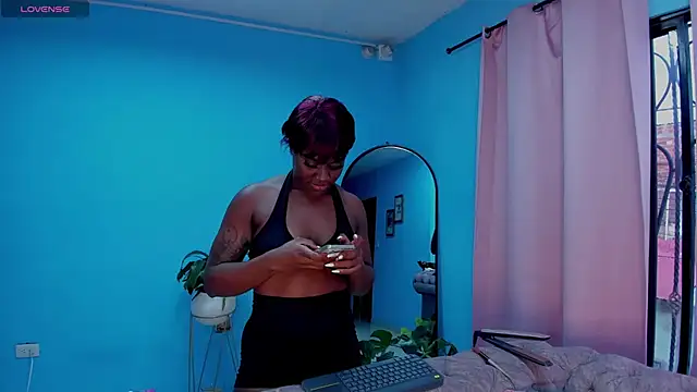 IsabellaBromsS online show from March 25, 2026, 10:38 pm