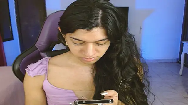 engielphoenis14 online show from February 3, 2026, 10:59 pm