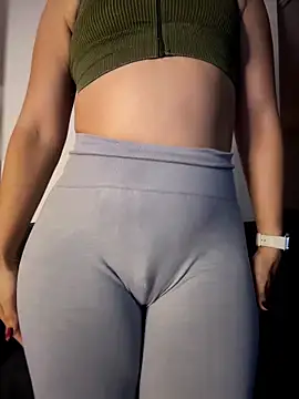 alessandra-a online show from April 2, 2026, 2:09 am