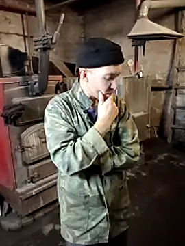 MityaXLoves online show from December 18, 2025, 6:58 pm