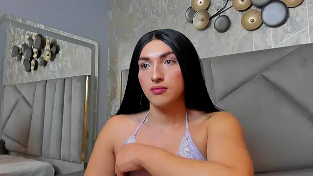 Snapshot of TomLondon_ chatting on January 20, 2025, 2:36 pm TomLondon  online show from January 20, 2025, 2:36 pm