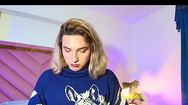 Snapshot of TomLondon_ chatting on September 10, 2025, 11:54 am TomLondon  online show from September 10, 2025, 11:54 am