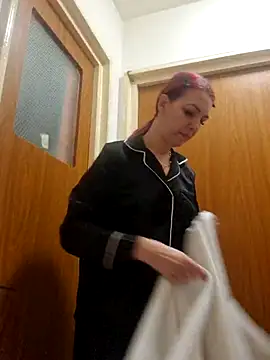 Snapshot of Evadesirex46 chatting on February 19, 2026, 11:39 am Evadesirex46 online show from February 19, 2026, 11:39 am