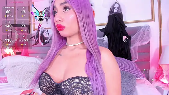 Snapshot of MandyWester chatting on October 22, 2025, 9:14 pm MandyWester online show from October 22, 2025, 9:14 pm