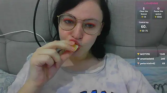 Snapshot of German_Eva chatting on January 19, 2025, 2:49 pm German Eva online show from January 19, 2025, 2:49 pm