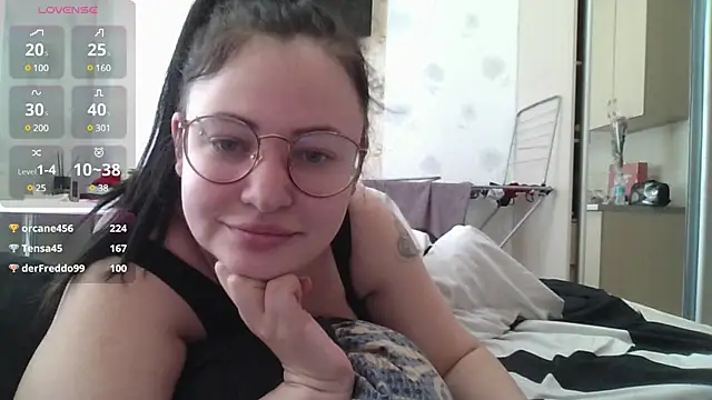 Snapshot of German_Eva chatting on March 12, 2025, 12:04 pm German Eva online show from March 12, 2025, 12:04 pm