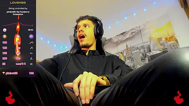 BRAYHAMBROWN online show from September 19, 2025, 4:14 am