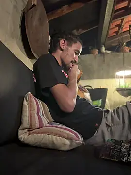 hotcamboy420 online show from February 26, 2025, 5:31 am