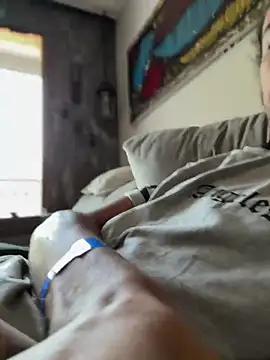 hotcamboy420 online show from March 6, 2025, 6:16 pm