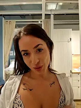 Snapshot of LydiaMaus96 chatting on October 10, 2025, 12:37 pm LydiaMaus96 online show from October 10, 2025, 12:37 pm