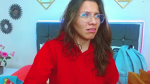 karlamorris  online show from March 11, 2025, 2:18 pm