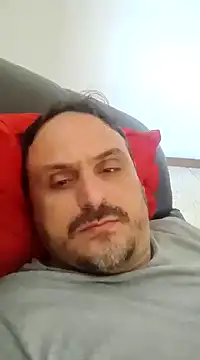 Snapshot of italovene chatting on December 18, 2024, 12:40 pm italovene online show from December 18, 2024, 12:40 pm