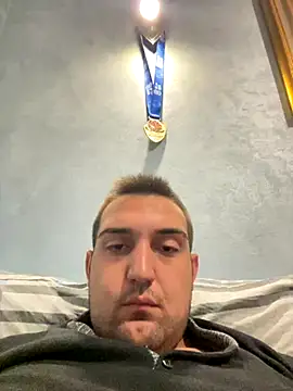 Snapshot of alexfala99 chatting on October 17, 2025, 8:55 pm alexfala99 online show from October 17, 2025, 8:55 pm