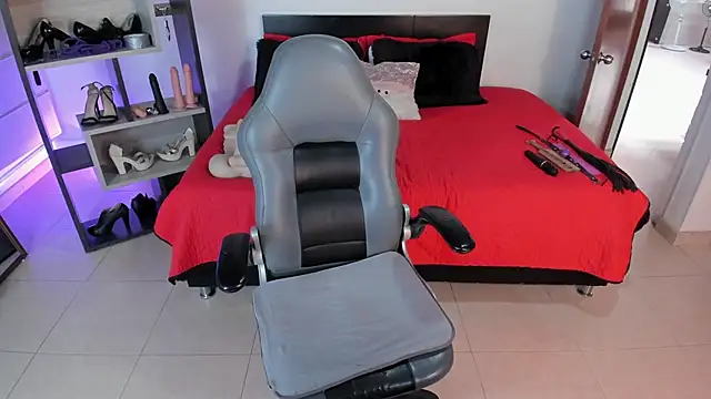 Veronica Jacobss online show from November 29, 2025, 7:06 pm