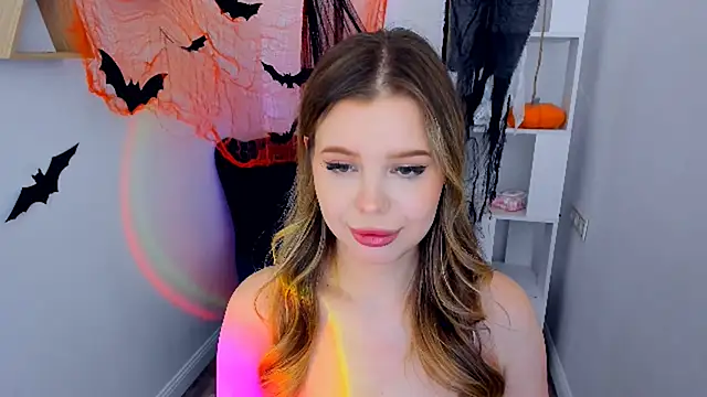 Snapshot of FollowLovee chatting on October 19, 2025, 11:55 am FollowLovee online show from October 19, 2025, 11:55 am