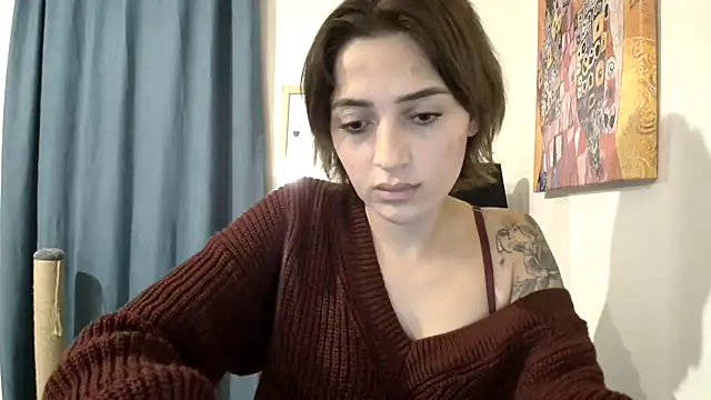 yaprakmericc online show from January 20, 2025, 9:43 pm