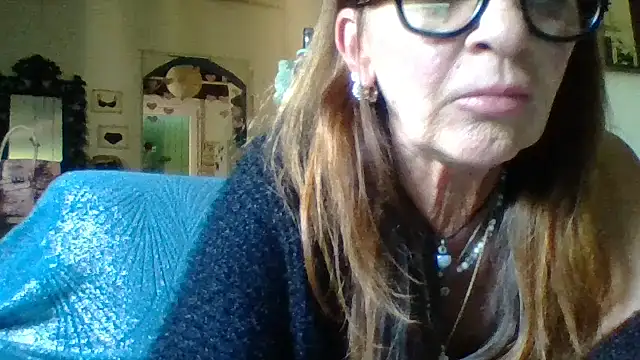 Snapshot of gildamilf chatting on May 15, 2026, 2:35 pm gildamilf online show from May 15, 2026, 2:35 pm