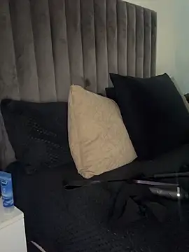 Noha-Sexy online show from October 31, 2025, 1:01 pm