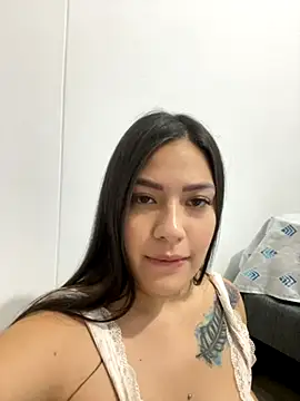 Snapshot of Latina_vanessa chatting on October 24, 2025, 10:39 pm Latina vanessa online show from October 24, 2025, 10:39 pm