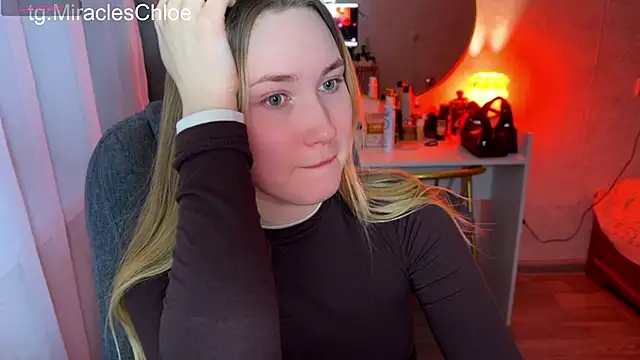 ChloeMillerMeow online show from June 1, 2026, 10:33 pm